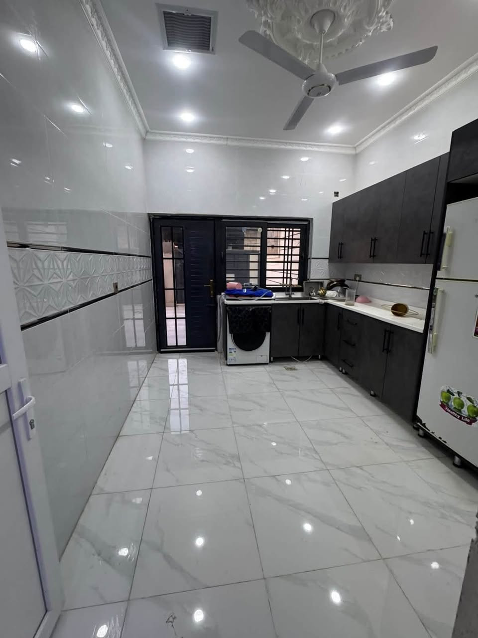 دار   للـبـيـع   🛤️🏦طـابـو صــرف 📄 طابقين 🏡بناء حديث 

الـمـوقـع/ حسن المجتبى / خلف صيدلية المختار 

مــسـاحـة/ 170 متر  

لاسـتـفـسـار مـرجـعـة مـكـتـب الـجـوهـرة لـعـقـار 📍

مـقـابـل عـمـارة الـحـافـظ 🏫 

☎️0️⃣7️⃣7️⃣2️⃣2️⃣0️⃣2️⃣2️⃣5️⃣3️⃣4️⃣📞.

الــسـعــر💵💸165 مليون
