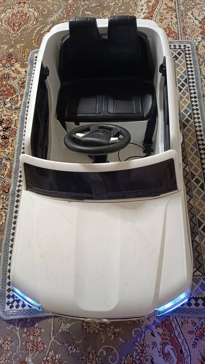 سەیارەی شەحنی مناڵان بۆفرۆشتن  زۆر جوان وتازە ماوەتەوە هەیچ عەیبێکی نیە هەمووگیانی ئیش ئەکات زۆربەکارنەهاتوە حسابکە تازەیە  سعری85هەزارە  لەسلێمانیم ***********
