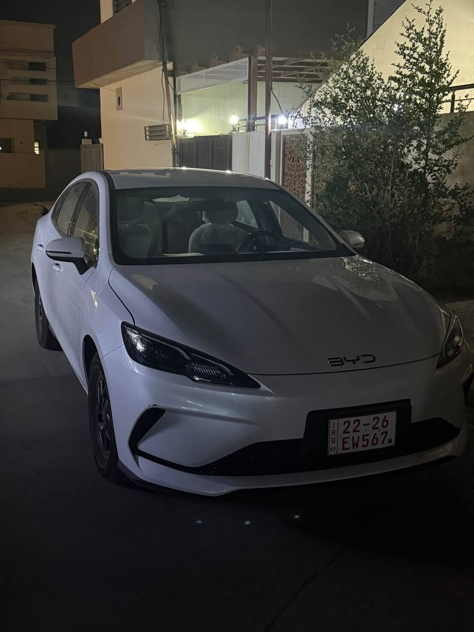 🚗 للبيع | BYD SEAL 5 – موديل 2025

💰 السعر: 13,600 دولار (قابل للتفاوض)
📍 الموقع: كركوك

✅ الممشى: 200 كم فقط (سيارة صفر)
✅ الحالة: كلين 100% بدون أي حادث أو ضرر
✅ رقم الكاتي: باقي عليه 3 أشهر

المواصفات:

* محرك بنزين 1.5 لتر اقتصادي مع نظام هايبرد (DM-i).
* ناقل حركة أوتوماتيك E-CVT.
* شاشة معلومات وترفيه كبيرة تعمل باللمس.
* شاشة عدادات رقمية.
* كاميرا خلفية مع حساسات اصطفاف.
* تشغيل بصمة (Push Start) ودخول ذكي (Smart Key).
* مثبت سرعة.
* مكيف أوتوماتيك.
* مقاعد جلد مريحة.
* مقود متعدد الوظائف.
* بلوتوث، Apple CarPlay وAndroid Auto (حسب الفئة).
* إضاءة LED أمامية وخلفية.
* جنوط ألمنيوم.
* فرامل ABS ونظام الثبات الإلكتروني ESP.
* وسائد هوائية وأنظمة أمان متقدمة.

سيارة بحالة الوكالة، جاهزة للفحص بأي مكان وعلى مسؤولية البائع.

📞 للتواصل: *********** كركوك, العراق
