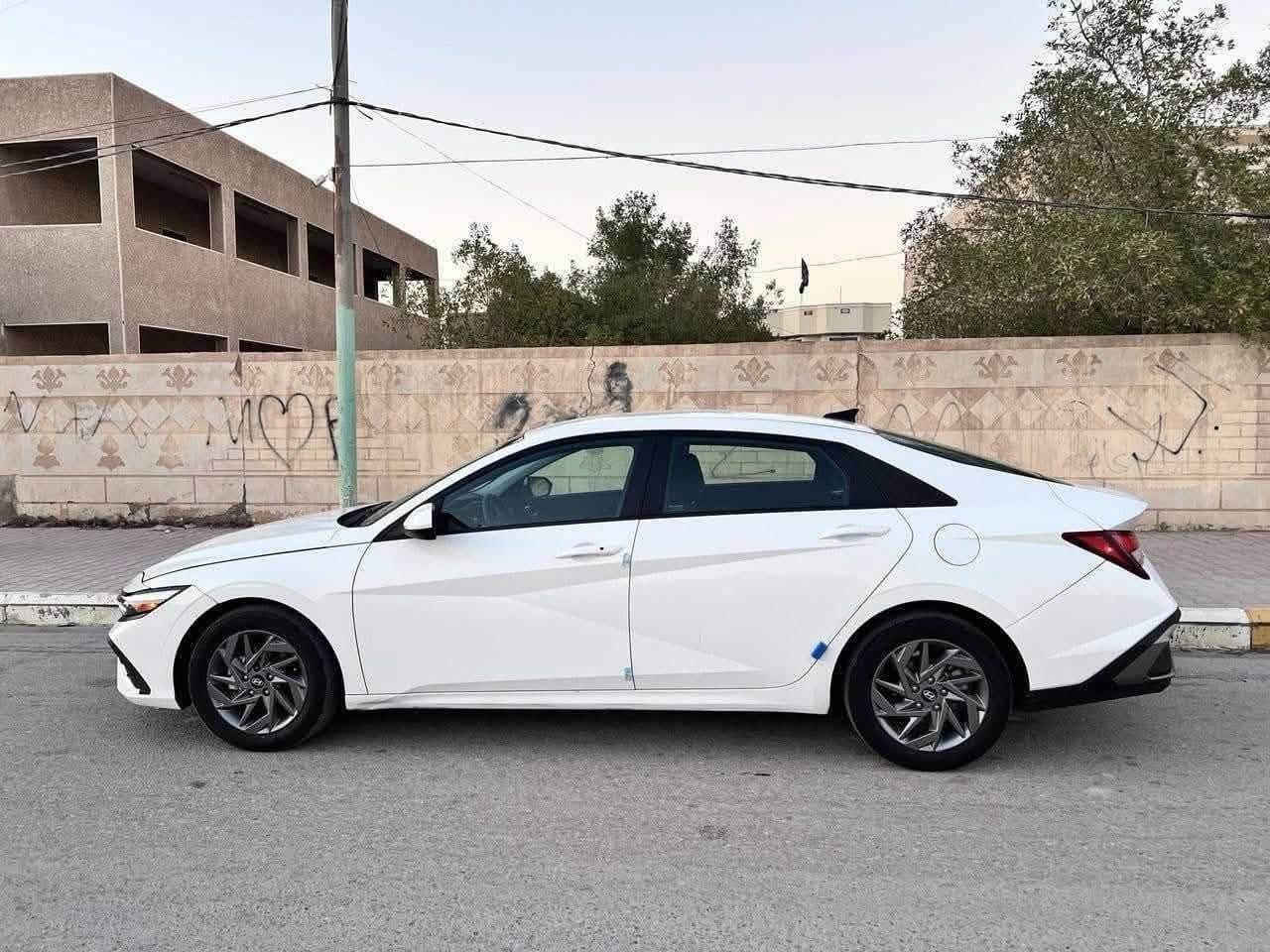 النترا 2024 محرك 2000 دوش رقم مثنى معوقين وكاله عامه من المعوق بيه صبغ جاملغ وبنيد فقط بدون عابر فول موصفات عده الفتحه بصمه ابواب بصمة تشغيل تشغيل عن بعد رادات جانبيه شاشة متصله مثبت سرعه توقف ذاتي هواي موصفات بيه سياره جديده لا فتح لا تبديل ليبل واحد ماشيه 50 استفسار اكثر اتصل *********** مكان السياره السماوه

