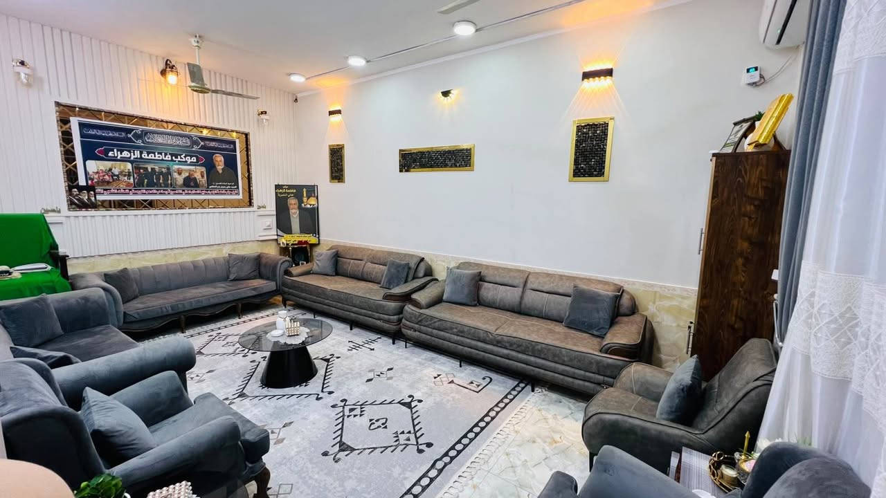 🏡 للبيع – بيت طابو صرف
📍 الموقع: نهاية شارع الحبوبي، خلف مدرسة آمنة الابتدائية

📐 المساحة: 115 متر

✨ المواصفات:

• طابقين – بناء جديد (كونكريت مسلح)

🔹 الطابق الأول:

استقبال + صالة + مطبخ + غرفة نوم + صحيات

🔹 الطابق الثاني:

3 غرف نوم + صالة + صحيات

بيت متكامل بموقع مميز وقريب من الخدمات، مناسب للسكن العائلي لاستفسار واتساب ***********
