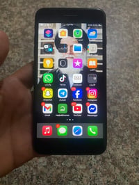 ايفون ٧ بلاس • ١٢٨ • بطارية ٧٤٪