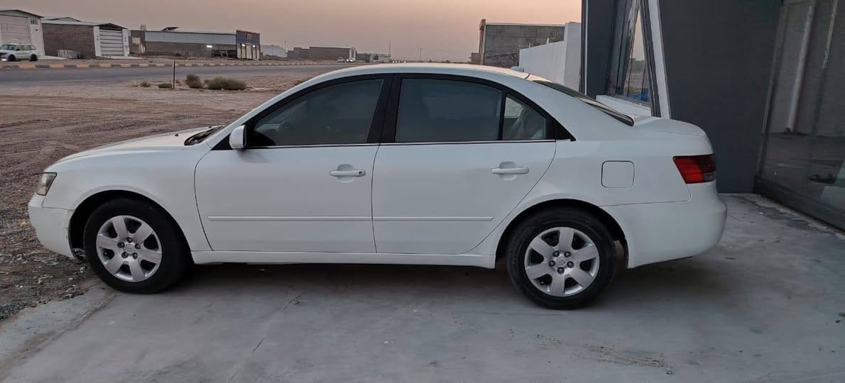 سلام عليكم 
سوناتا موديل 2008 وارد امريكي 
محرك 2400 دوش 
رقم بغداد تحويلها مباشر 
مصبوغه عام جماليه بسبب تكشير شرط لا تكم بيها ولا قماره بيها معجون ابد ولا شواصي ابد 
سياره حلوه ومال بيت 
مكان السياره ( سامراء )
السياره بدون نواقص مابيها مصرف ابد 
للتفاصيل اكثر الاتصال على الرقم او مراسله الوات ساب 

‭***********‬
