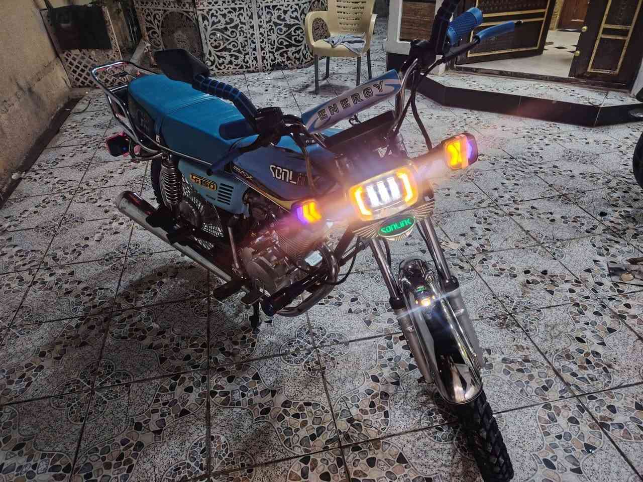 سونك موديل 2024 أوراق كامله اربعه كير باب اول دراجه طك باكيت مستخدمه شي قليل جدا مكينه شرط زيرو السعر 650 بيهه مجال بسيط الشراي مكاني الصقلاويه وبلعافيه ع ياخذهه ***********
