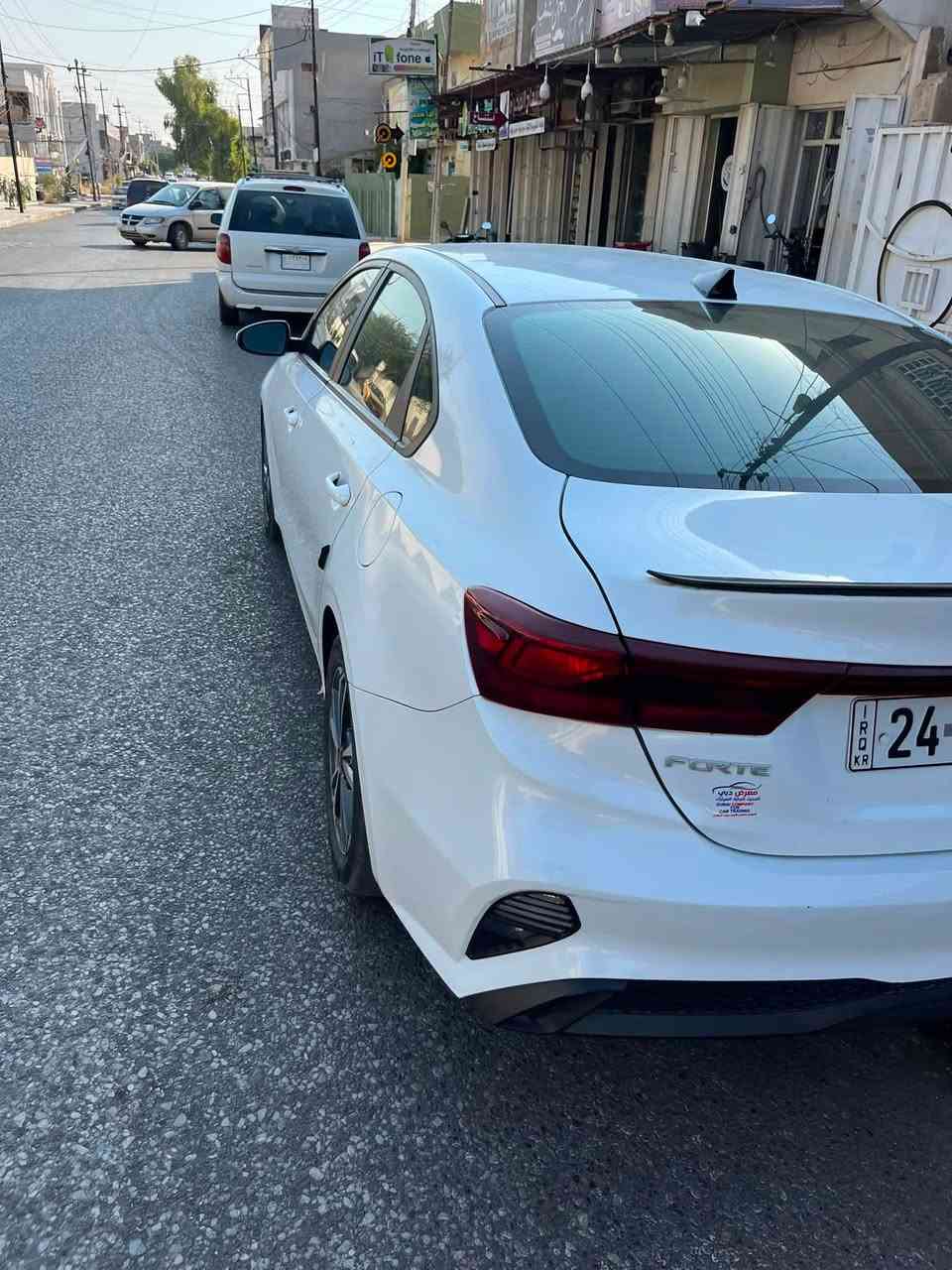 كيا فورتي2024
ماشية 70km
مواصفات نص فول شرط التحويل 
رقم دهوك
ضرر بابين 
للاستفسار: ***********
***********
