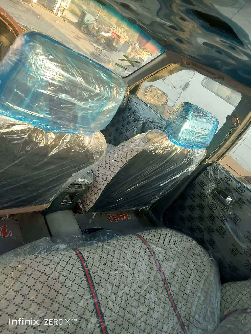 السلام عليكم برنس طرف ثالث فقط وكالة موديل 96 السيارة مثل ما واضح بل صورة سعرهة 1 مليون ونص  وبيهة مجال حك الجية مكانهة ديالى الغالبية متواجد عل رصيد وواتساب ***********
