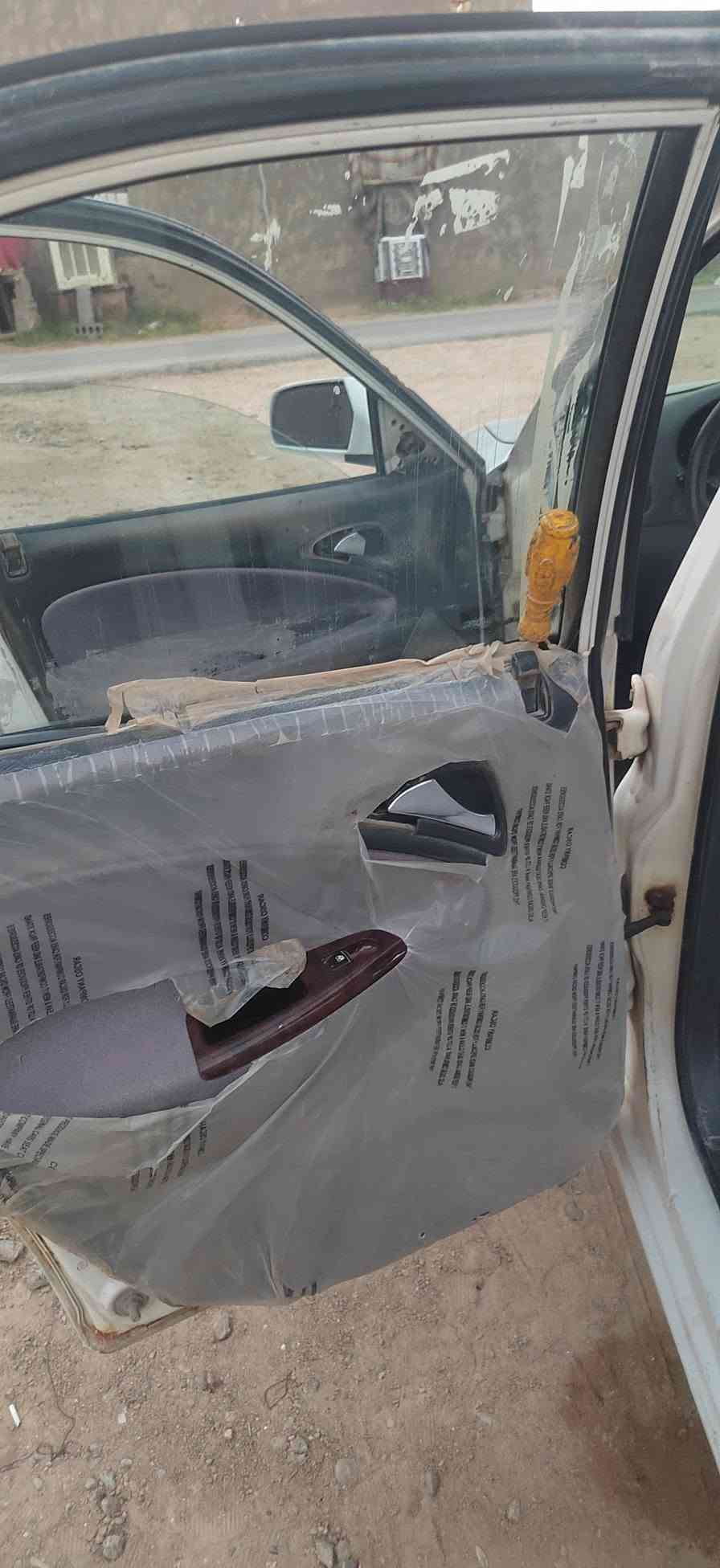 دايو نوبرا ٩٧ رقم كربلاء انكليزي سياره بسمي كير عادي محرك امسكر جديد لاتبخير ولاتنقيص تخم تاير حداديه جديده غرفه نظيفه دشبول لامفطر ولاشي اخياس بس بالحوض مال السبير قواعد دبلات وظع الشركه شواصي وظع الشركه مصبوغه عام السعر ٢٥ وبيه هزه جديده سيارة موديل قديم لتكلي اشبيه مابيه ابيع شوف العين هيه بسمي الك عندي امداور واصوليات وغرامات اذا عليه الاستفسار على الرقم *********** واتساب موجود خاص مفتوح

نص مكتوب في الصور:
- أنا هنا One DAY