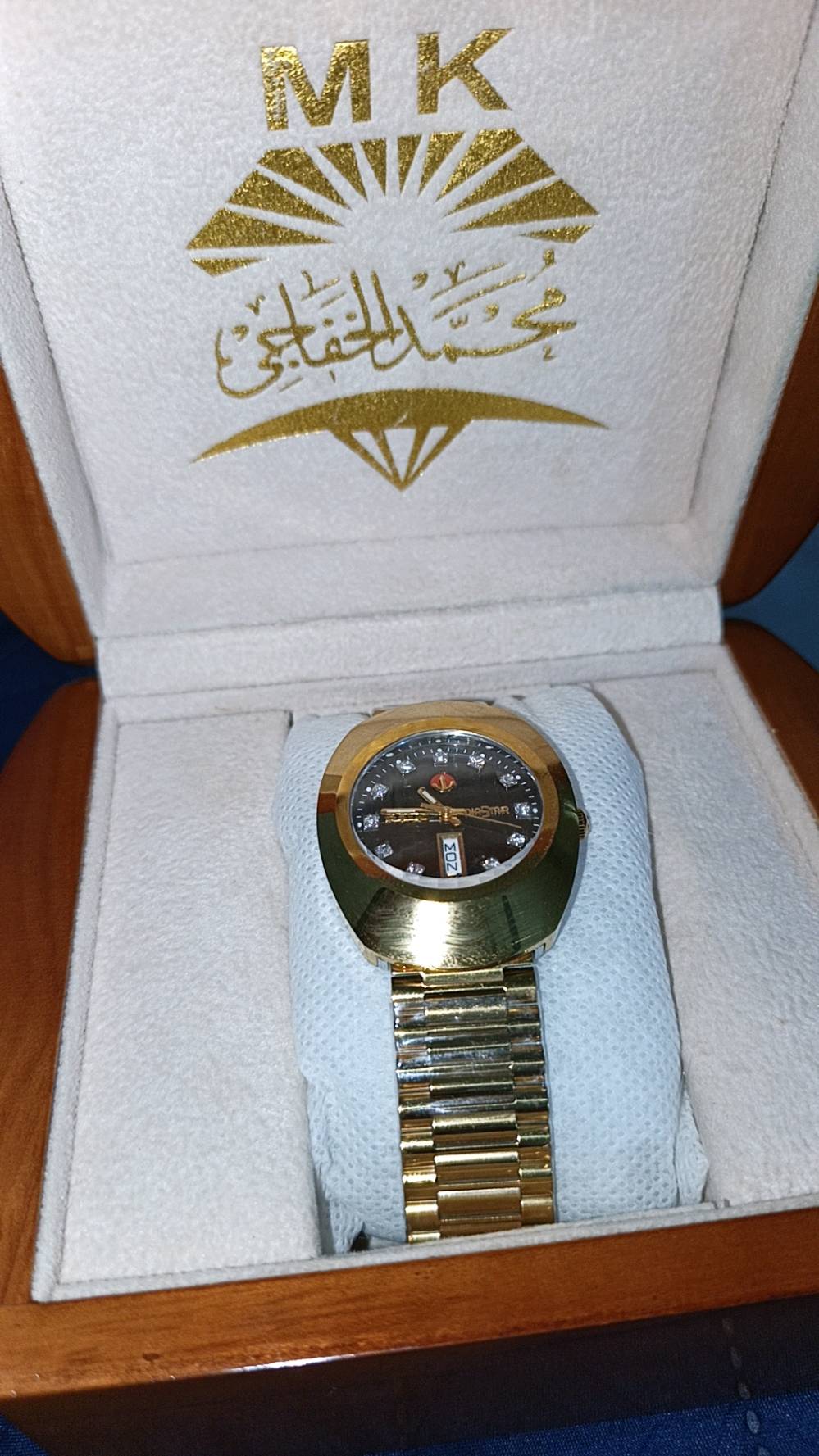 رادو دياستار • مينا ماس • فاتورة ١٩٧٧