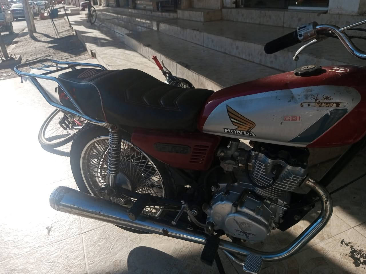 السلام عليكم للبيع تايجر 21 ماكينه مفتوحه سعر 375 في مجال.    ***********@
