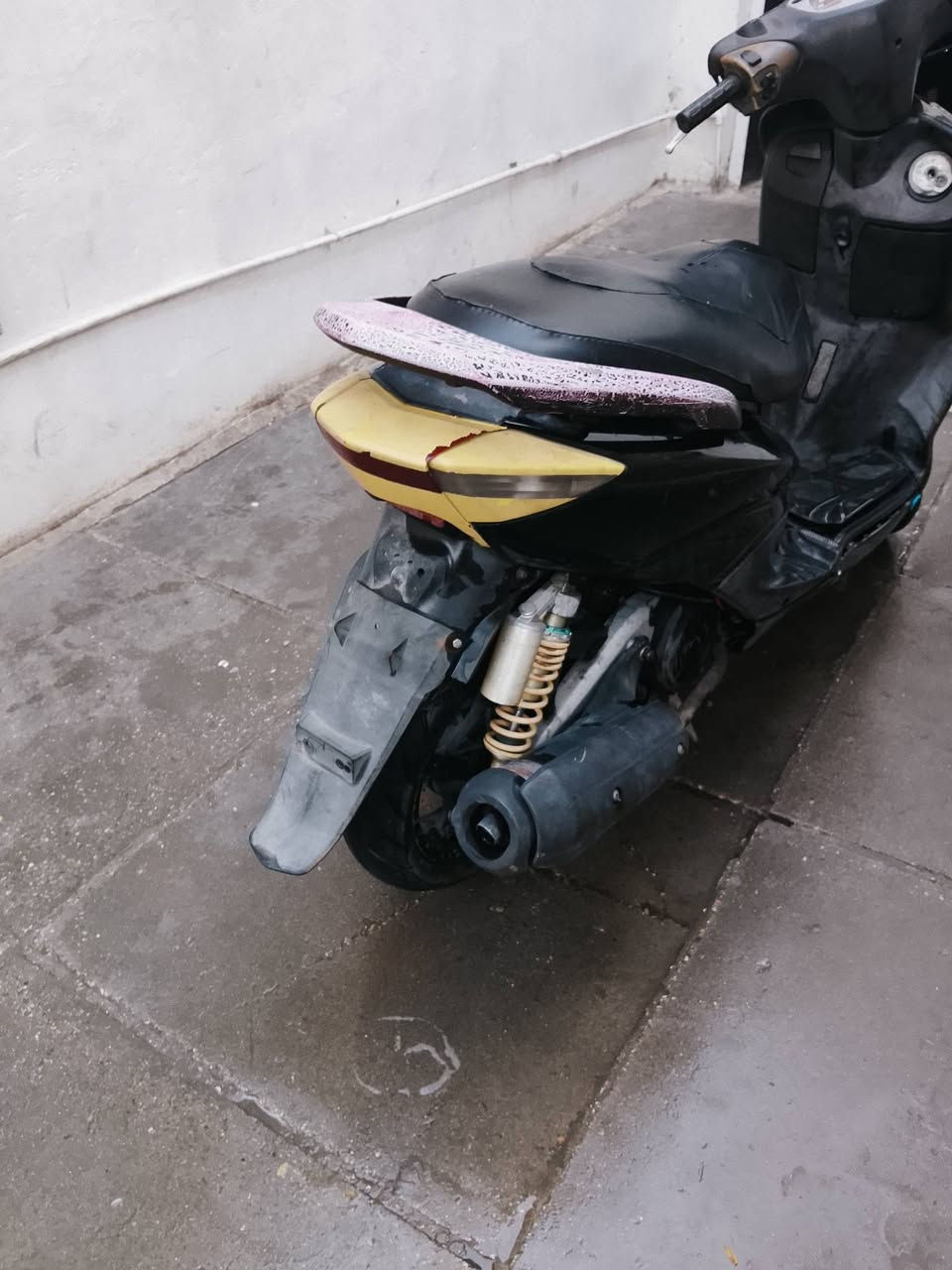 السلام عليكم شباب
سكنس نثية للبيع 
الدراجه مكفول 
محرك ومكفولة من حلال وحرام
كهربائيات كله شغالة 
*+ دبلات رياضي اصلي شرط جيب فيتر وياك وفحص
اسبايدر عضم عاج رياضي اصلي وكالة 
ارجع وكول الدراجه مكفولة كهربائيات ومكينه 
للبيع........ 
الاستفسار الاتصال. ....عالرقم.... ***********
متوفر واتساب وشريحه
السعر خاص..
