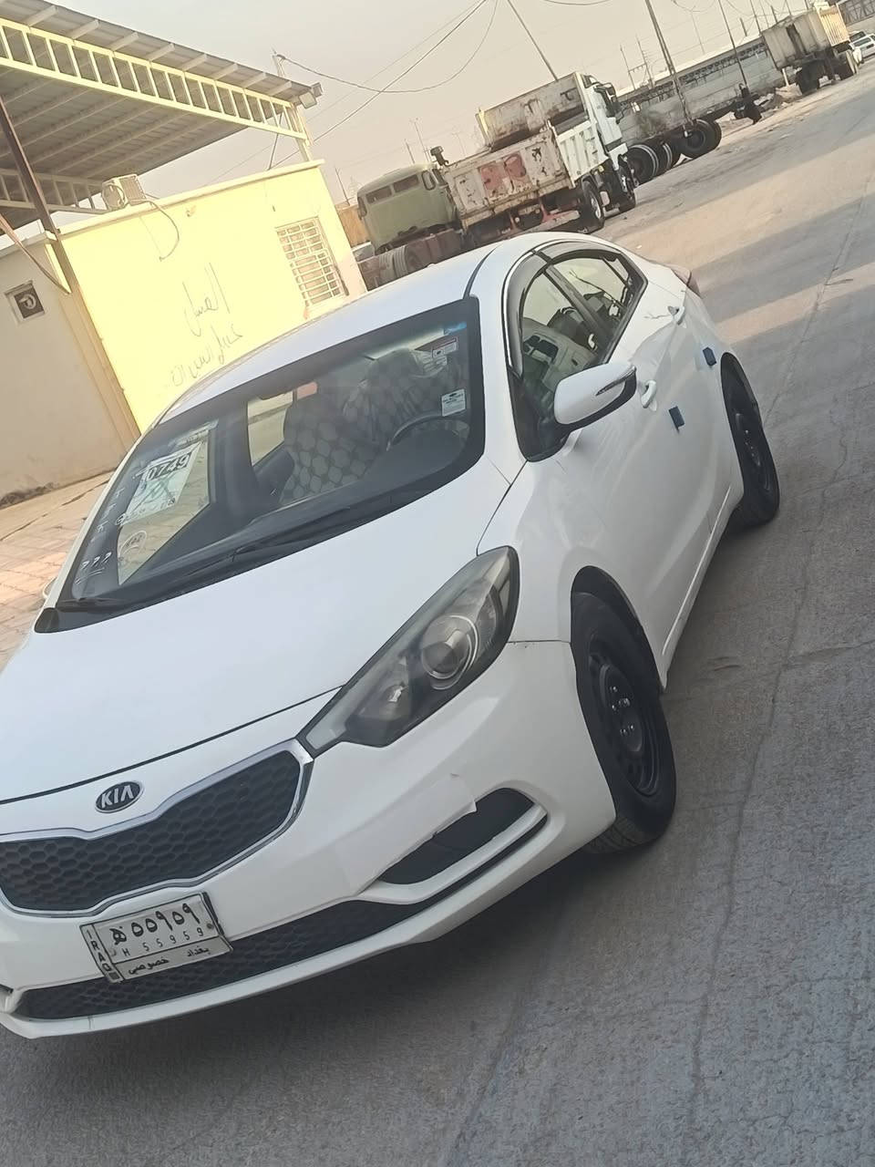 السلام عليكم سياره فورتي 16 بيه 4 قطع بدون دواخل سياره جاهزه حداديه كير محرك تبريد ساره حلوه أحله من الصوره عنون نجف سعر 73 رقم ***********
