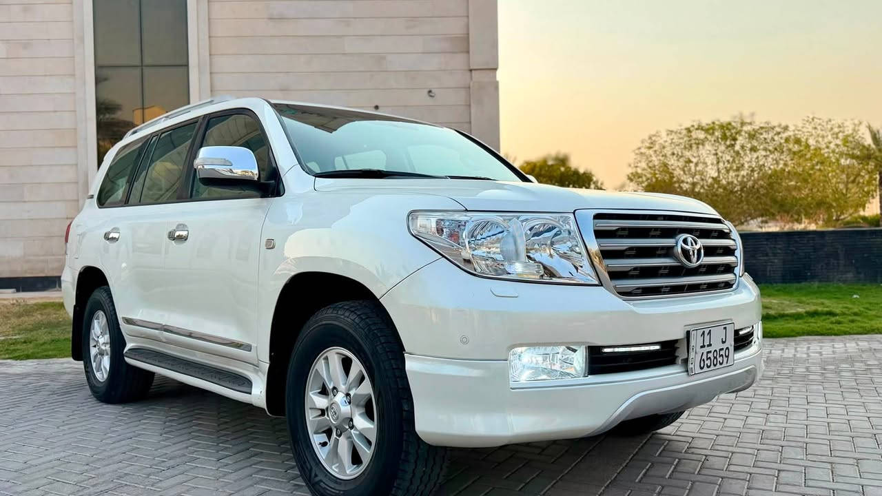 سلام عليكم  الي يدور جديد وما متعوب لاندكروز 2009 مكينه 8 سلندر  ماشيه 138 كم ع ايدي وباسمي  وماابيه نقص برغي فول موصفات وكالة (الساير)السياره مكفوله كفاله عامه حتى من الشخط ماعده دور الجاملغ الخلفي وشويه من الباب صار بيه صبغ فقط والباقي كله مكفول حتى الدعاميات بدون صبغ بدون بارد جاهزه من جميع النواحي شرط على وضع الوكاله  السعر 275 للاستفسار *********** مكاني كربلاء
