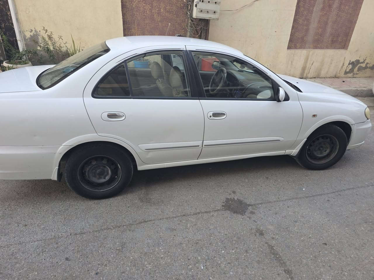 سلام عليكم سني مديل 210 البيع سياره كلش نضيفه تصال ع هاذ رقم ***********
