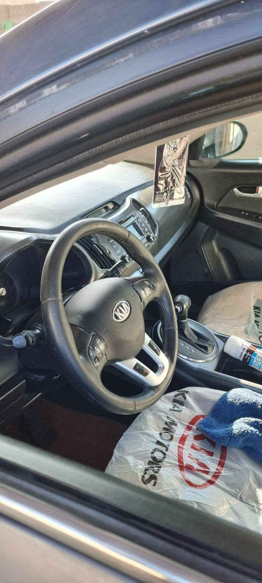 باسمي بغداد الدولي
ماشيه 240
كيا سبورتج 2011وارد امريكي 
محرك 2400 دووش
4ويل كب 
حساس خلفي 
نظام ايكو 
تبريد ثلج
تخم تاير جديد
ضررهه فقط جاملغ خلفي جهه سايق ونفس الصفحه صبغ اثر خدوش لاضربه ولاشي
#مكاني بابل  جبله
***********
