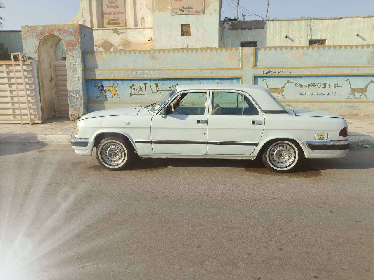 السلام عليكم سيارة فولكه للبيع مكينة وكير ففتي جدد تبريد رأس الثور شغال طخم تواير حداديه نضيفه الرقم إنكليزي بغداد سنويه ٣١سعر٤٥ ***********
