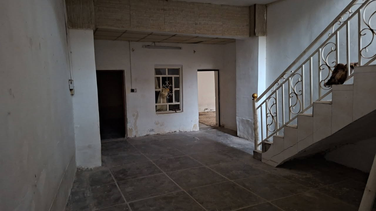 🏠✨️بيت للأيجار في حي الفرات ✨️🏠
🏠✨️متكون من طابقين الطابق الأول حمامات خارجية عدد 3 وغرف نوم عدد 2 واستقبال و صاله ومطبخ وغرفه في الطابق الثاني 🏠✨️
الاستفسار ***********
