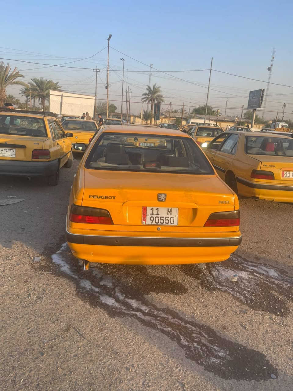 سلام عليكم بيجو بارص موديل 20حره بيها جاملغ صبغ وصندوك بارد فقط سياره خير من الله دوشمه تخم تاير تبريد ثلج مكينه لا تنقيص ولا تبخير سياره خير من الله صدر جديد تحكم ستيرن ماشيه 130 مكان بغداد رقمي ***********
وهذا واتساب ***********
