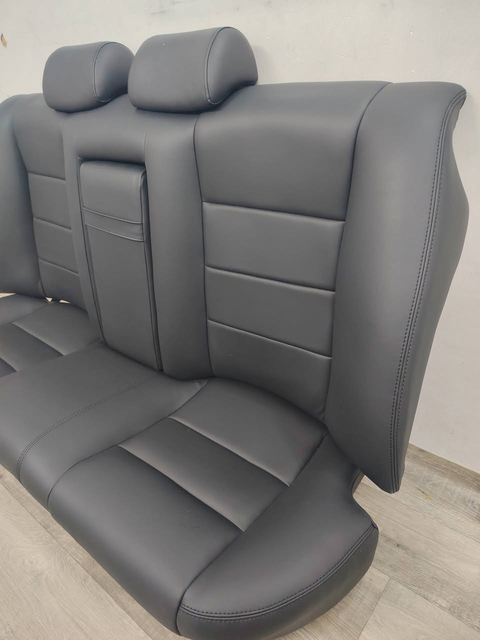 السلام عليكم للبيع كشناتBMW500 بدي قديم ميكانيكي جلد وعمل درجة أولى السعر 400 الف مكاني بغداد الحرية ***********

نص مكتوب في الصور:
- HONOR X9c
- QWRSTOM
- HONOR X9c QWRSTOM