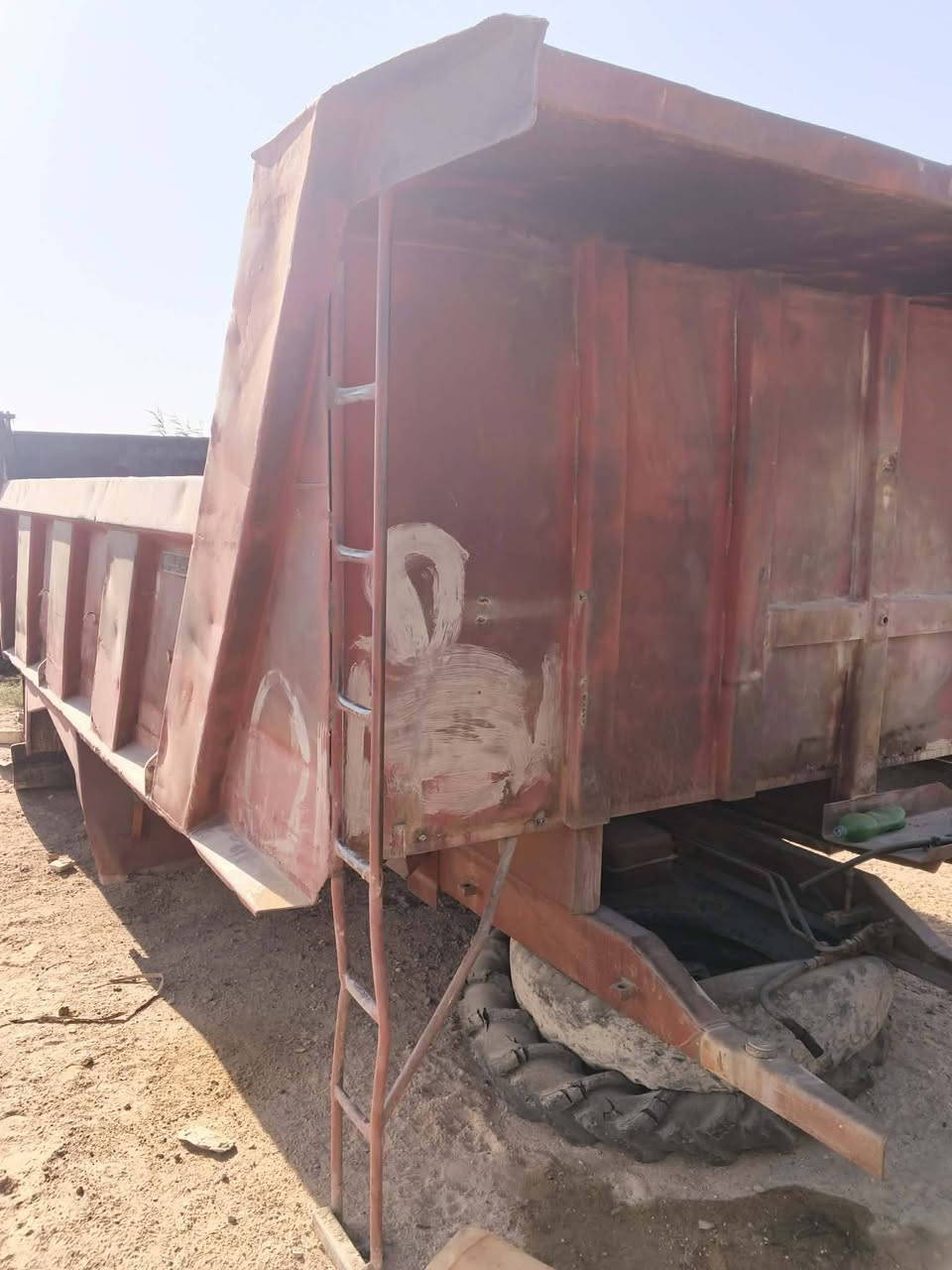 بدي للبيع مايلر بلادي مال 81 مكانه بغداد ***********

