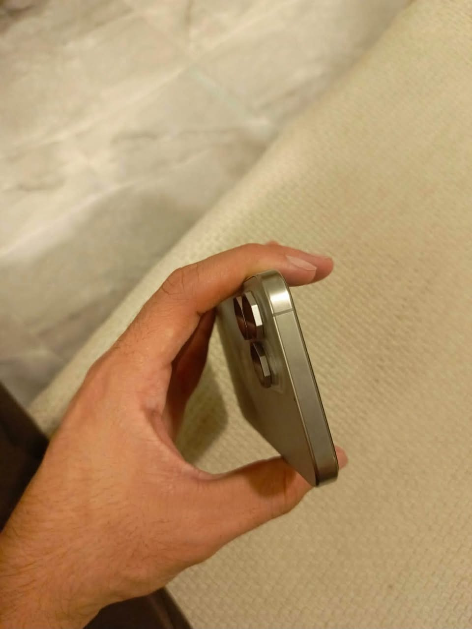 سلام عليكم 
iPhone 15 pro max 
شرق اوسط 
ماستر
بطاريه ٨٦
نضافه١٠٠ بل ١٠٠
مبدل شاشة اصليه
سعره ٨٢٥
***********
مكاني ديالى بعقوبة
