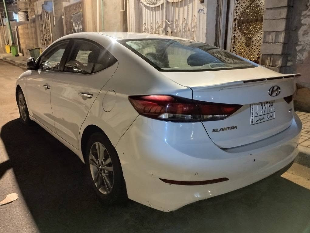 النترا 17 خليجي ماشية 166000 رقم بصرة سنوية بأسمي تحويل مباشر محرك 2000 دوش 6,نمر  بيها طخات ومكانات صبغ قليل موجود تقرير فحص 
تفحص ونتكاتب 
السعر 135 وبيها مجال قليل
العنوان القبلة واتساب *********** البصرة, العراق
