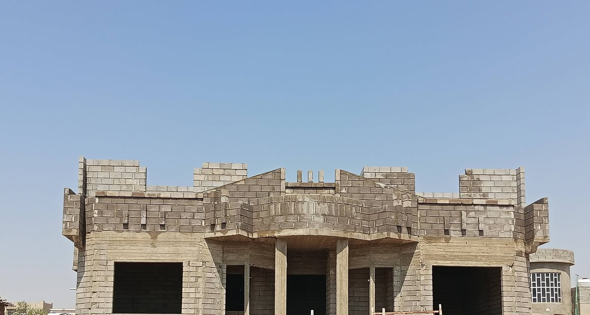 بنا متفرغ حاليآ اشتغل باالف واليومية.   ***********
