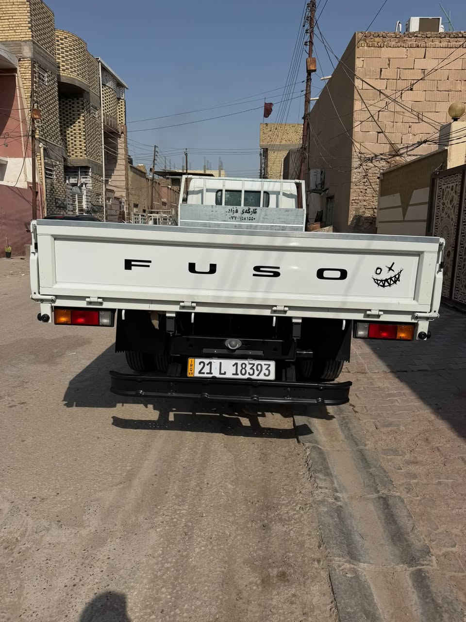 السلام عليكم كنتر للبيع موديل. ٢٠٢٥ الطويله  رقم سليمانيه  كفاله عامه ماشيه ٢١ الف. بعدها. زيرو  خليجي.   تريد وكاله تريد. تحويل. مكانها.  نجف.  ***********

