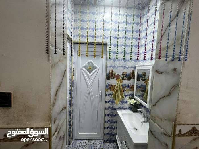 السلام عليكم
بيت 200 م ابي الخصيب كوت ثويني يحتوي على غرفتين وصاله واستقبال حمام داخلي وخارجي طابو زراعي بسم عراقي سعر 80 وبي مجال ***********

