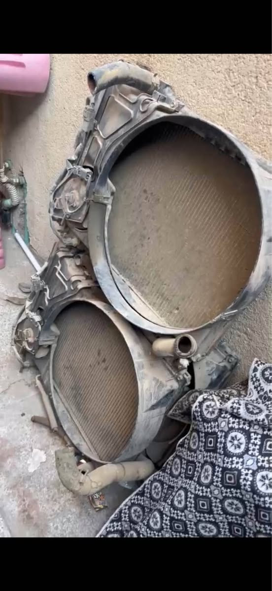 للبيع بيبان بطه و بطاين و راديترات و مكينه كلهن جيس حيل جديد تجي و تشوف مكاني بصره تنومه الاتصال ‭

‭***********‬ البصرة, العراق
