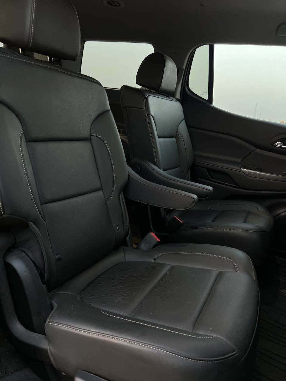 > للبيع GMC اكاديا موديل 2023
> رقم بصرة - كفالة عامة
>
> المواصفات:
> المحرك 3600 V6
> ماشية 55 الف كيلو فقط
> بلاك اديشن - بصمة - رادار - 7 راكب
>
> الضرر: دعامية امامية وشبر من البنيد فقط
> كفالة شاصي فقط ايرباك ستيرن - بدون لغد
>
> السيارة نظيفة جداً وجاهزة للفحص والتحويل ثاني يوم
> مكان السيارة: البصرة _ المعقل ]
>
> للاتصال: ***********

نص مكتوب في الصور:
- للبيع GMC اكاديا 2023 رقم بصرة • ماشية 55 الف • محرك 3600 • كفالة دعامية امامية وشبر بنيد • السعر 265 ورقة • *********** بصرة - العراق