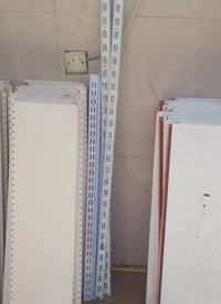 رفوف • ١٨ رف • ٢٧ حمالات