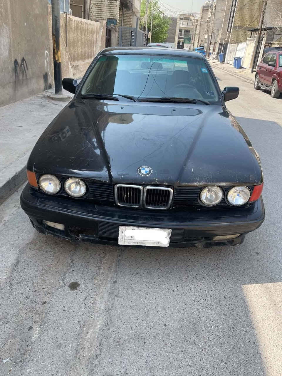 السلام عليكم 735
موديل 1991
رقم بغداد 
محرك كير جدد
بدون اي ضربه
منضومة تبريد كامله فقط منقص غاز 
رقمي ***********
