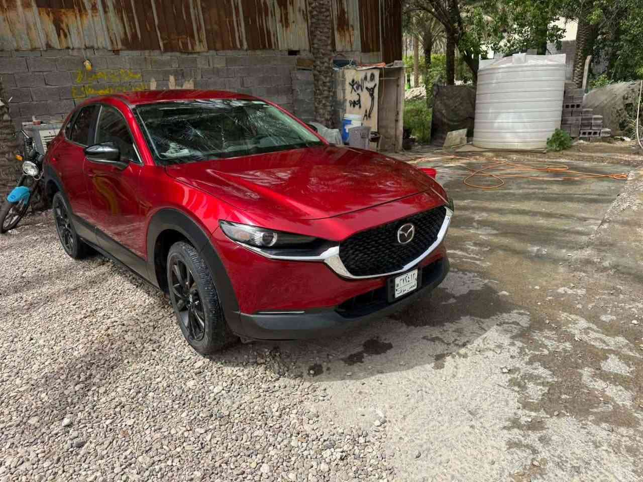 Mazda CX-30 السلام عليكم 
موديل2024  محرك 2.5 لتر 4 سلندر 

المواصفات الأساسية
محرك 2.5 لتر Skyactiv-G
قوة 191 حصان
عزم 186 رطل/قدم (252 نيوتن.متر)
گير أوتوماتيك 6 سرعات
نظام دفع رباعي AWD قياسي
استهلاك وقود (حوالي 12.3 كم/لتر) �
Edmunds +١ مقاعد جلد 
صور الحادث موجوده وبيها كلير من امريكا اجت صفحه للبيع او المراوس ب االنتره  130
شهداء بابل وكاله تجيك مرقم كامل .***********
