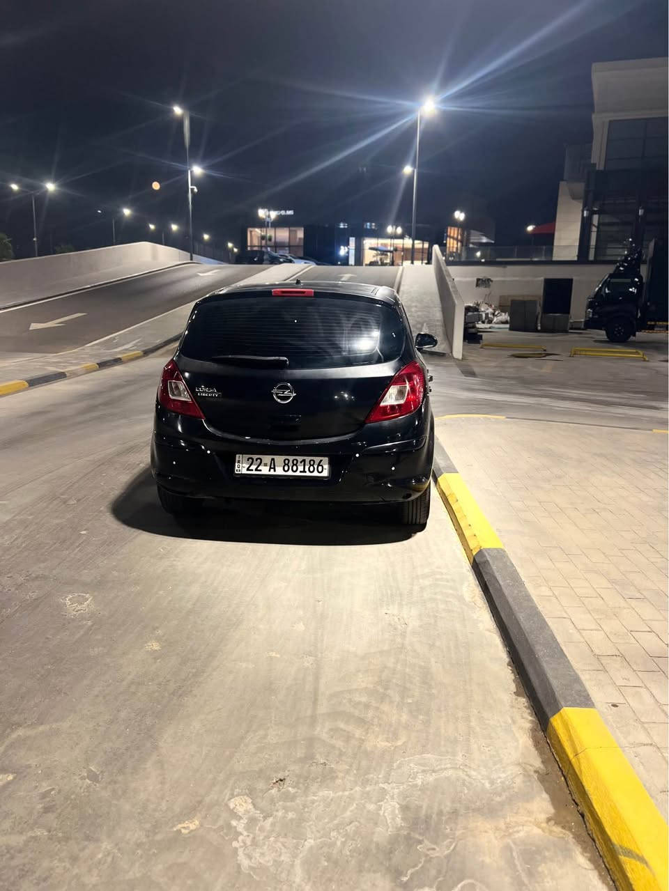 🚗 بۆ فرۆشتن – Opel Corsa D 2014

📅 مۆدێل: 2014
⚙️ گیربۆکس: عادی
⛽ بەنزین
📍 شوێن: هەولێر
💰 نرخ: ٥٨ وەرەقە و تۆزەک مەجال 

🔧 تێبینی:
چامرغی پێشەوە لای سایەق لەگەڵ بۆنیدەکەی بە پارچەی ڕەش گۆڕدراوە.

✅ بە مەرجی ئەوەی ژوورەوەی ئۆتۆمبێلەکە هیچ گرتنێکی نەبێت.

📩 بۆ زانیاری زیاتر یان بینینی ئۆتۆمبێلەکە، پەیوەندی بکەن بە ***********
تەنها کڕیاری جددی.

🚗 للبيع – Opel Corsa D 2014

📅 الموديل: 2014
⚙️ ناقل الحركة: عادي 
⛽ بنزين
📍 الموقع: أربيل
💰 السعر: 5,800 دولار

🔧 ملاحظة:
تم تبديل الرفرف الأمامي مع قطعة من البودي بقطعة سوداء.

✅ بشرط أن تكون السيارة من الداخل بدون أي ضرر أو ضربة.

📩 للمزيد من المعلومات أو لمعاينة السيارة، التواصل ***********
التواصل للجادين فقط. أربيل, العراق
