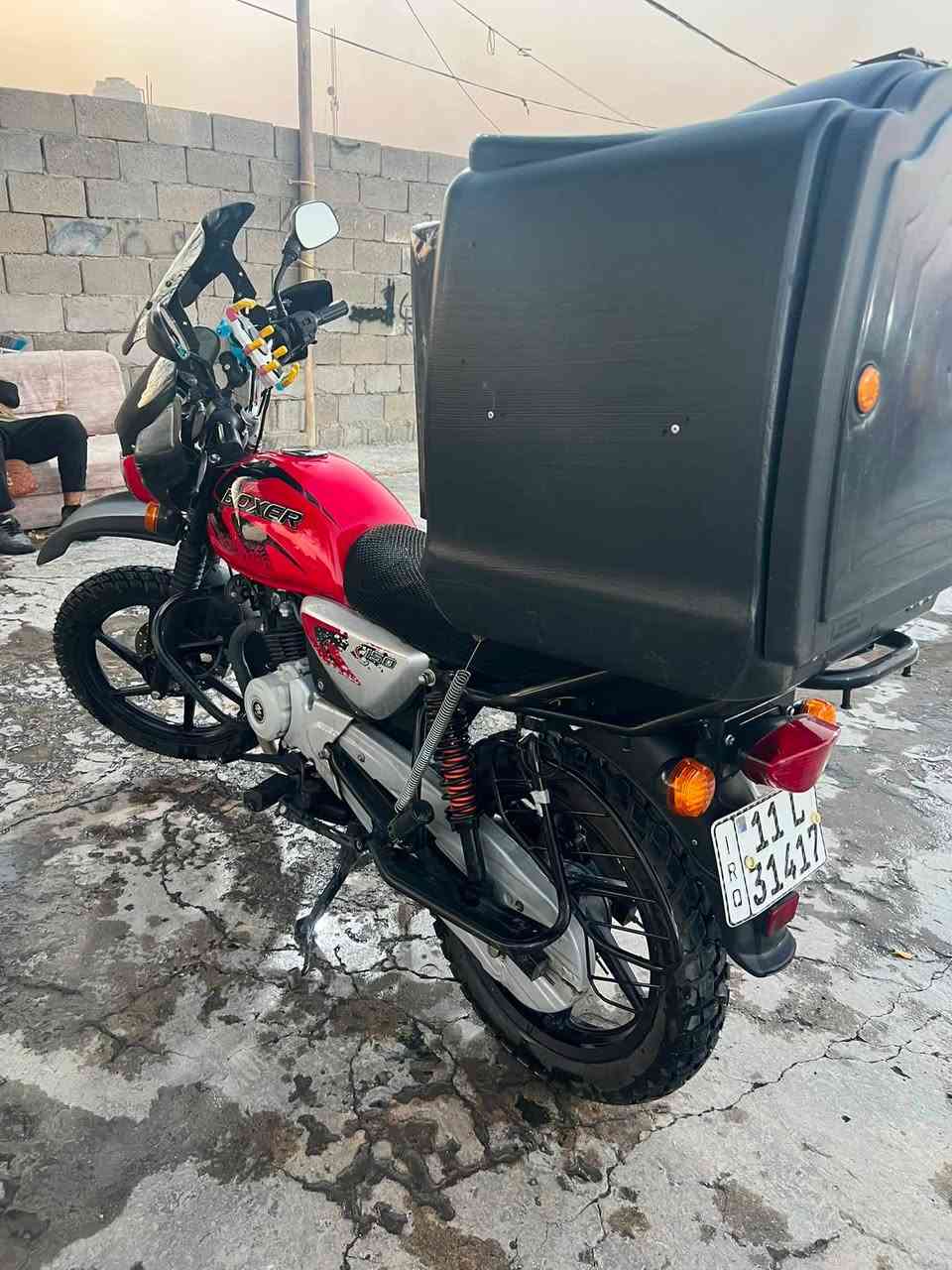 سلام عليكم دراجه بوكسر موديل 23رقم نكليزي تحوليل ثاني يوم دراجه جديده بعده مماشيه سعر 2400مكاني بغداد ***********
