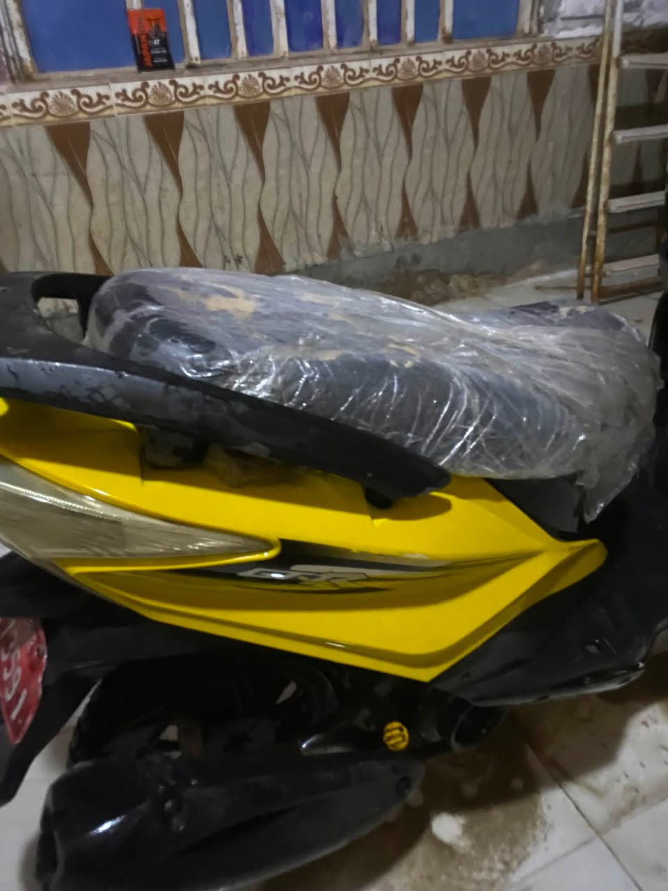 السلام عليكم 
دراجه ماكس gtr الدراجه جاهزه من كلشي من مكينه واشاير للايتات عالي ناصي هورن سلف كلشي شغال مكينه نظيفه ومامفتوحه الدراجه صارلها 8 اشهر نازله من وكيل اي نقص مابيها سعرها 490 وبيها مجال مستعجل ع بيعتها 
مكاني البصره ألجزيره
***********
