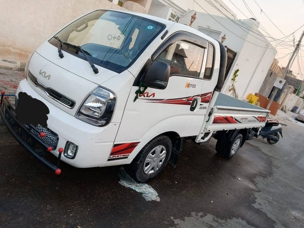 السلام عليكم كيه للبيع موديل 25 رقم كربلاء سياره كفاله عامه بس شخط صغير السعر التواصل على رقم ***********
