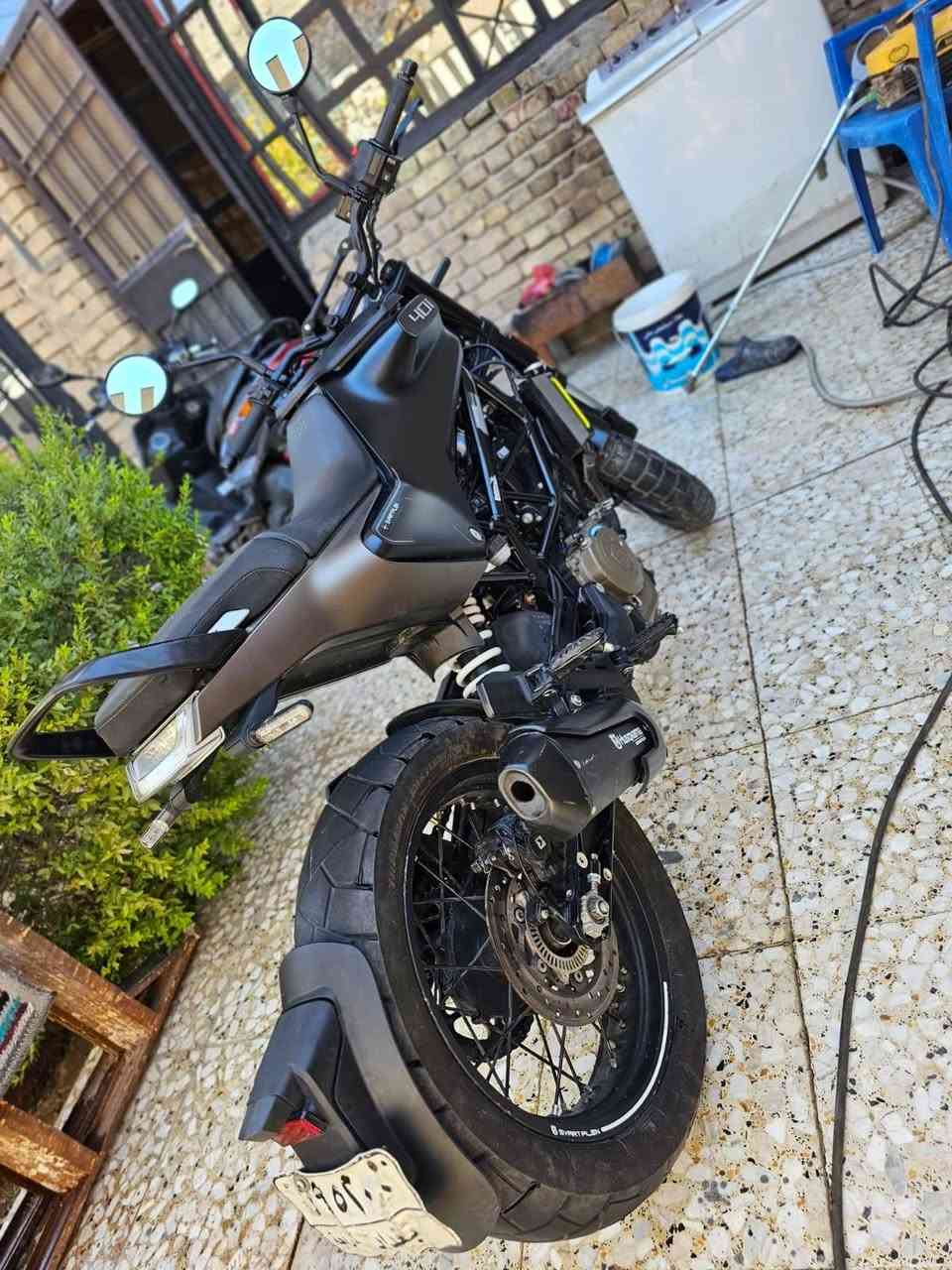 السلام عليكم
دراجة KTM _Husqvarna 401 للبيع ماشية 16 الف نظافة فووول كفاله عامة مرقم بغداد بأسمي تحويل ثاني فوول مواصفات
السعر المطلوب خمس ملايين و ربع و بيها مجال بسيط للطيبين
التواصل *********** غير متواجد على الفيس
