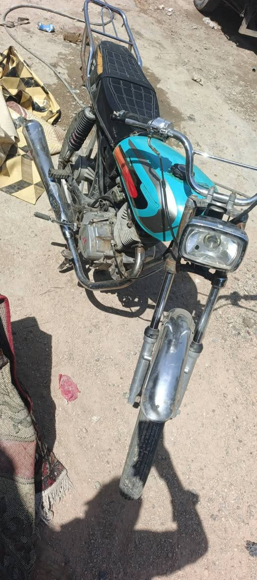 دراجه البيع اربعه كير نضيفه مال شغل بسعر مناسب الاتصال على الرقم مكلف بالنشر ***********
