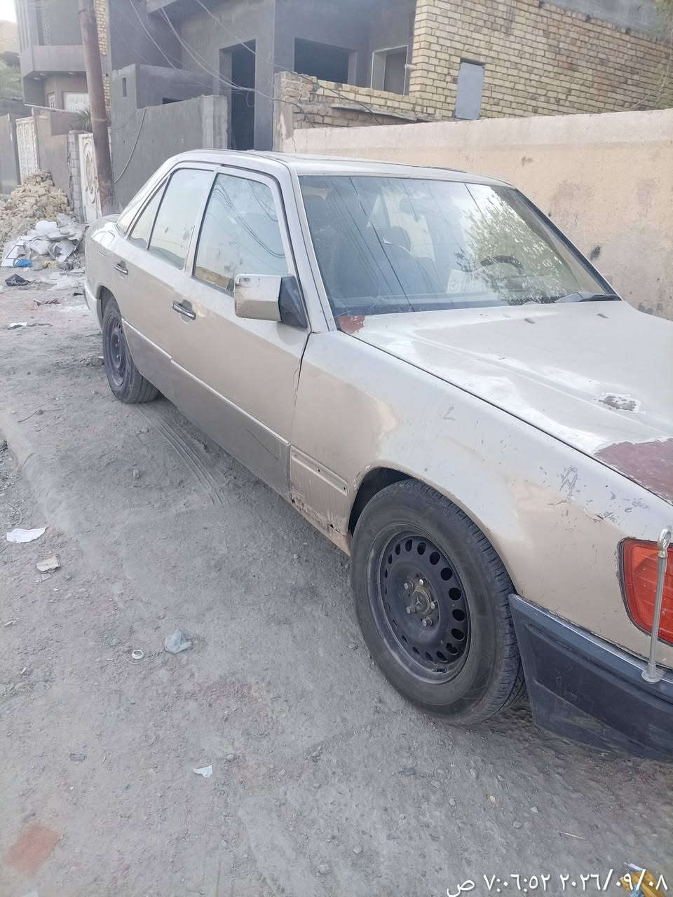 سلام عليكم من رحصت مدير الكروب المحترم 
دب موديل 1990  بغداد مشروع وطني
سنويه ماصاقطه سنتر لوك كهربائيات كله شغاله
مكينه كير جداده
نقص تنته
قواعد الدبل مصلحه 
دوشنه جديده 
تلبيسه كشن
السعر 25 اوبيه مجال مكاني ناصريه مركز
ابو رظا  (***********)  بيه واساب
