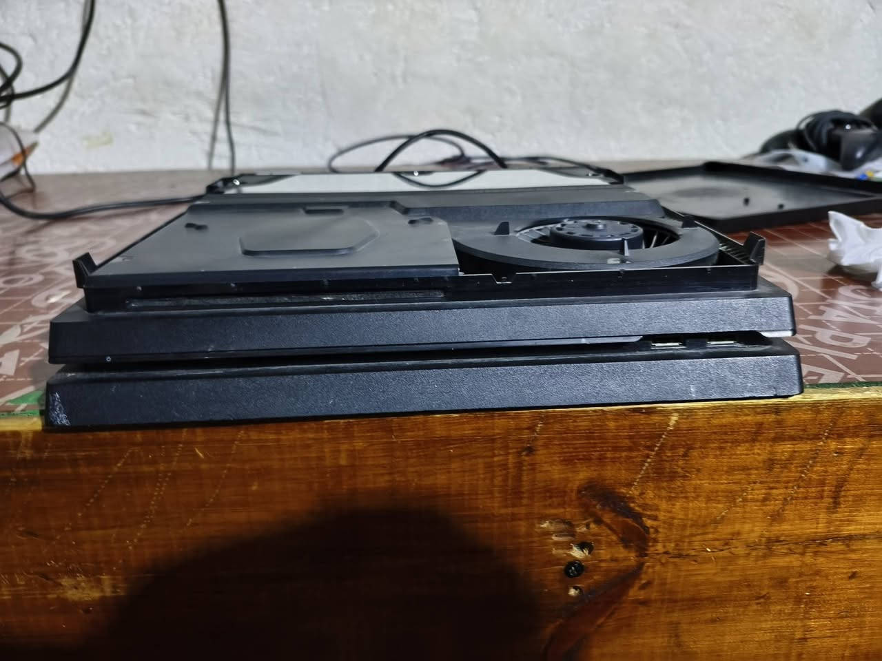 السلام عليكم جهاز بلي فور برو مهكر نضام 11 يجي ويا جوستكين اصليات ولكيبلات ملاتة ويجي 11 لعبة ويا 
Code of Four 4
Code of Four Rack Nork 
Zlas Tafas, two parts 
انشارتد
جي تي اي ساندرياس 
جيتي اي 5
فيفا 26
رديد
وباقي 3 العاب ما اعرف اساميهن
جهاز لكفر ماتي بي وصاخة شوية تكدر تغلفة 
السعر 380 قفل 
***********
