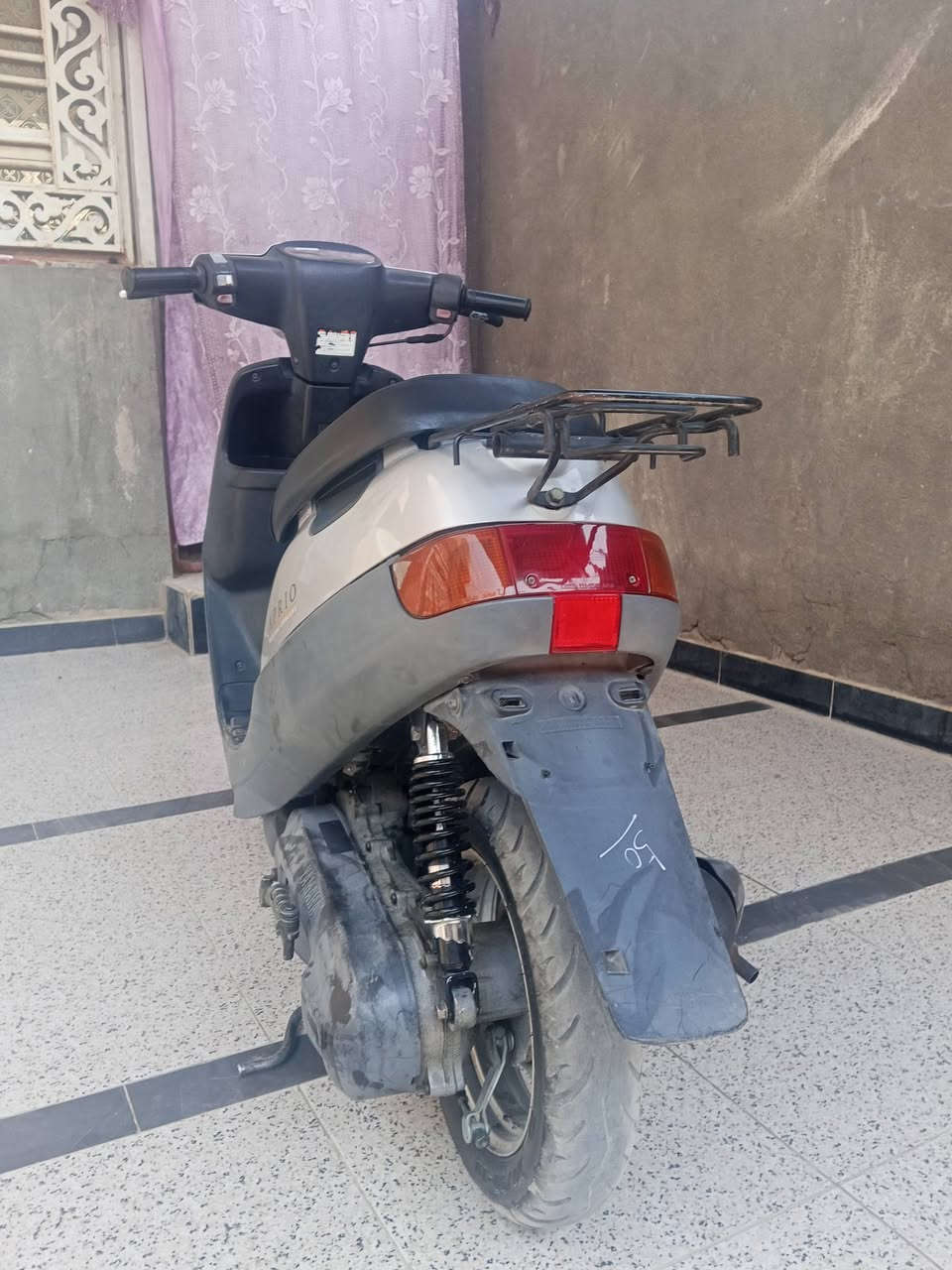 سلام عليكم الدراجه للبيع بتره حاويه جديده ما مفتوحه وصله موجود سلف كهربائيات كله شغاله برغي ماعوزه السعر 625 الرقم ***********
