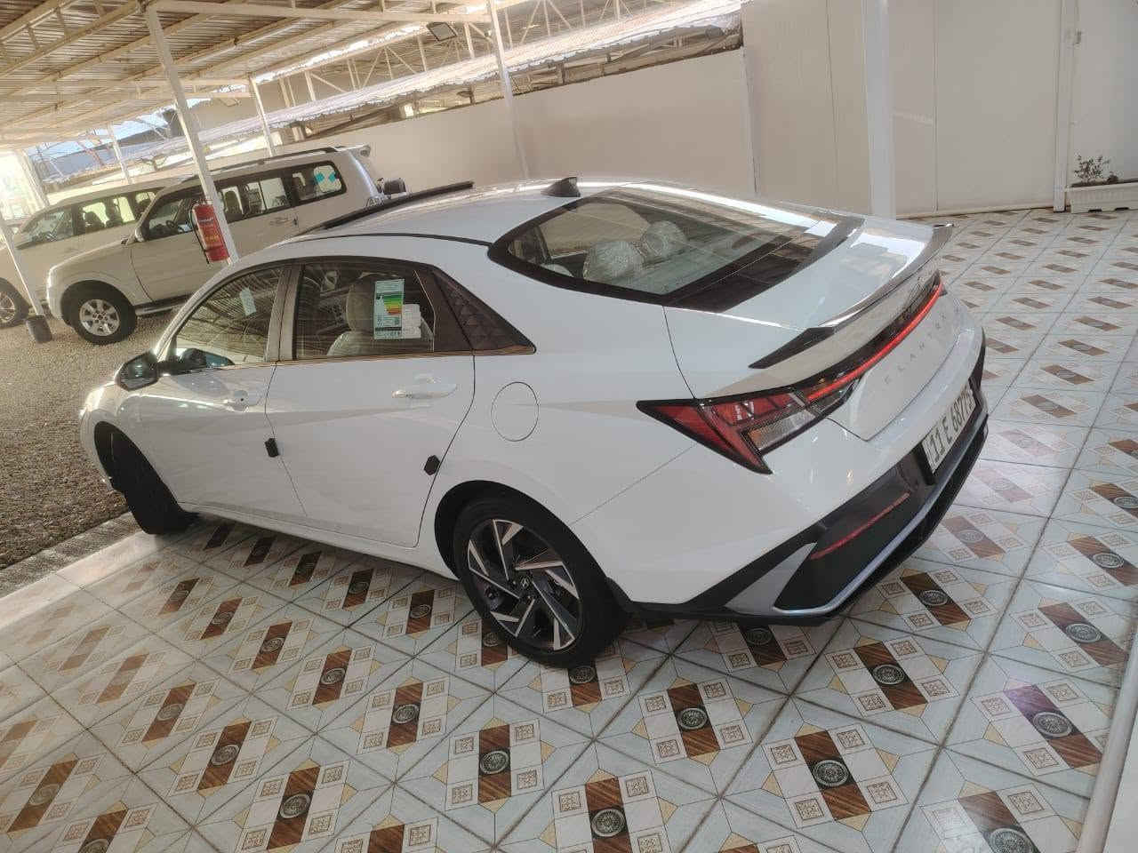 معرض درة بابل ،،،ًًًًًًًًً''''''بابل طريق حله نجف.
🔥🔥انتبه  2026 🔥🔥النترا خليجي رقم بغداد بأسمي 

  محرك 2000.     السعر 188

السياره على وضع الزيرو 

    

المواصفات فوووول .  ابو الضمان  ماشيه 12 وضع الشركه 

شاشه ديجتال

كشنات تبريد 

كراسي كهرباء 

شفتات سرعه 2 

بصمه                 

تشغيل عن بعد              

جنطه ذكيه كهربائية            

فتحه سقف                   

محرك 2000.                              

حساس لايت 

حساس خلفي بلادي 

حساس أمامي بلادي 

تبريد قطعتين

كاميرا خلفيه بلادي 

جي بي اس

نضام تشغيل الكاميرات 

شاشه  كبيره اصلي ابل كار بلي 

نضام ترحيب مري شفط

نضام مود درايف إيكو وسبورت و عادي

تحكم ستيرن

5 ويل كب كروم حجم 17

لد امامي نهاري

 شباك نيكل

مانع انزلاق

مانع انحدار 

لايت عدسات زنون 

ايرباكات

جهاز موازنه ABS

للاستفسار 

*********** حسين الهاشمي
