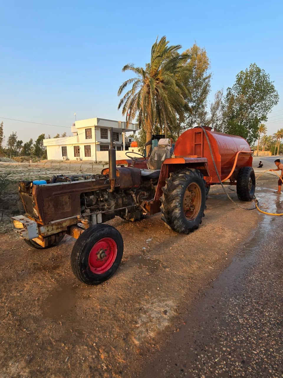 السلام عليكم مكينه عنتر+مقطوره مديل 87 لاتبخير ولا تنقيص مكفوله كفاله عامه السعر 5٫250 الاتصال على هذا الرقم ***********
