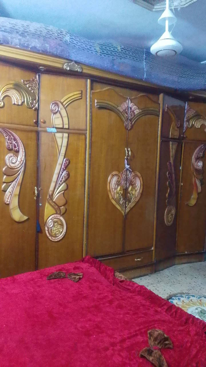 سلام عليكم غرفه ام الست بيبان طابقين تركيه سعرها 350 وبيها مجال بسيط للشراي ***********

