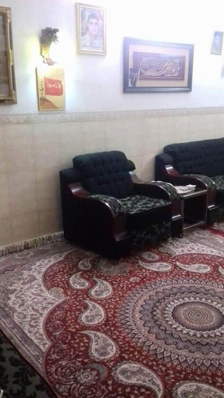 دار للبيع كربلاء شارع المخيم منطقة القزوينية خلف فندق رويال مساحة 200 متر بناء درجة اولى يحتوي على 6 غرف نوم و 7 صحيات و صاله و استقبال وصالة ثانية ب الطابق الثاني مطبخ حار بارد منور عدد 2 وكراج خارجي موقع استثماري مميز جدا عن حرم الامام الحسين 3 دقايق مشي سعر المتر 6 مليون ونص معه المجال ***********
