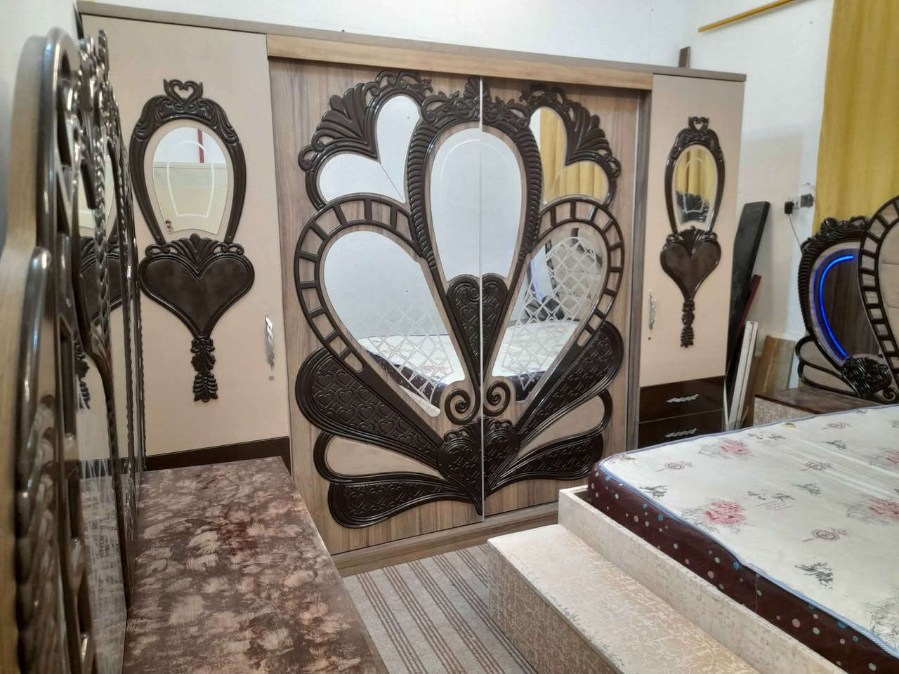 غرفة نوم تركي مستعمل 
عنوان الزبير للستفسار *********** الزبير, البصرة
