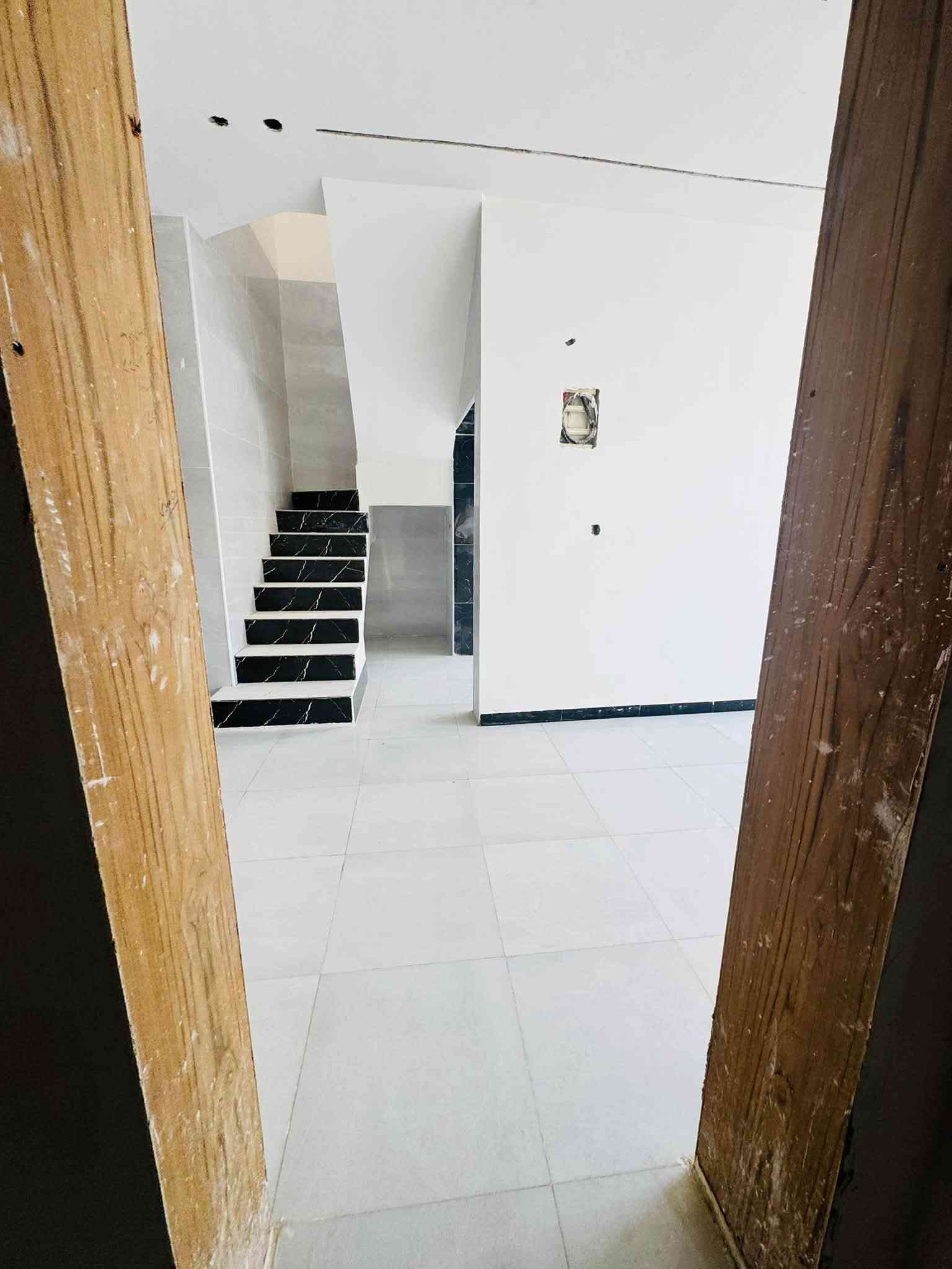 السلام عليكم
مشتمل 100م 10*10
طابو زراعي 
قيد الانشاء 
باقي تشطيبات قليله

محيزم الطريق الرابط بين شارع 80 وشارع 100
 

الطابق الاول 

غرفه نوم 
صاله 
كلدور 
مطبخ
مجمع صحيات 2
الطابق الثاني 2نوم 
مجمع صحيات 

للاستفسار عن السعر فقط اترك تعليق ويتم الرد خاص لطفااااا

مكتب احمد المرشدي 

عنوان المكتب شارع 80
مجاور لحوم الحرمين او مجمع تكافل الطبي 
***********
***********

نص مكتوب في الصور:
- مكتب احمد المرشدي للعقار