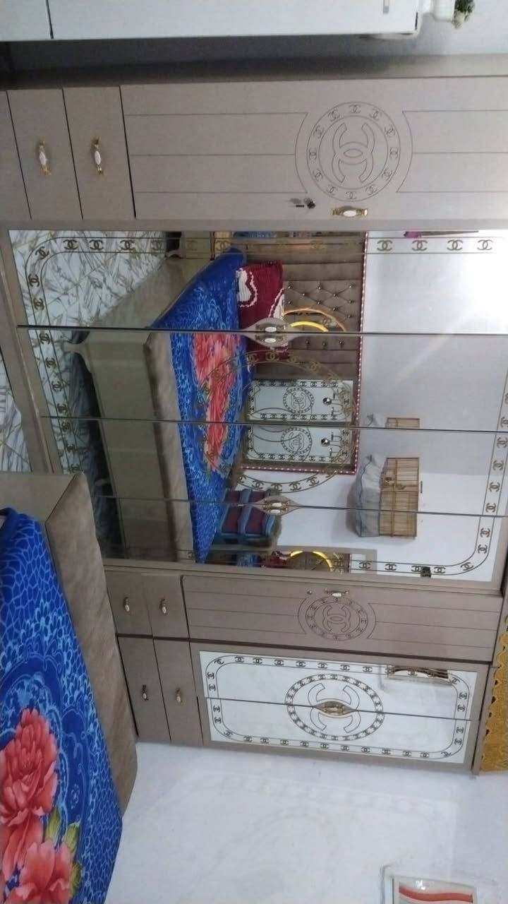 مكلف بالنشر للبيع غرفة نوم نظيفه السعر مليون وبيها مجال الاتصال على رقم *********** انه مكلف بالنشر خابر ع الرقم عمارة, ميسان
