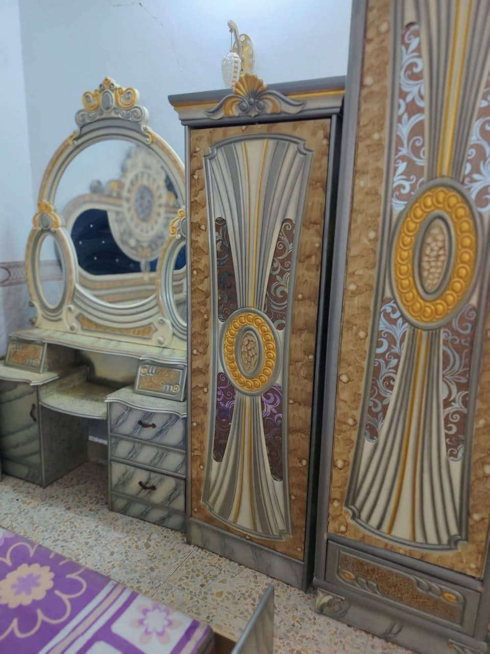 يالله
_غرفه نوم ام الخمسه تسكام
_نضافه 95بل ميه
_700وبيهه مجال _
_النجف حولي شارع 30 الثاني
_***********واتس
